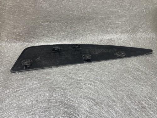 Дополнительная секция верхней части спойлера левая 2558659