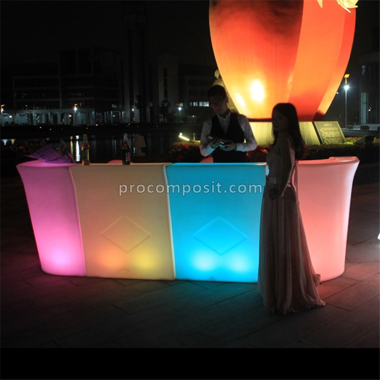 Арт-объекты из стеклопластика под заказ